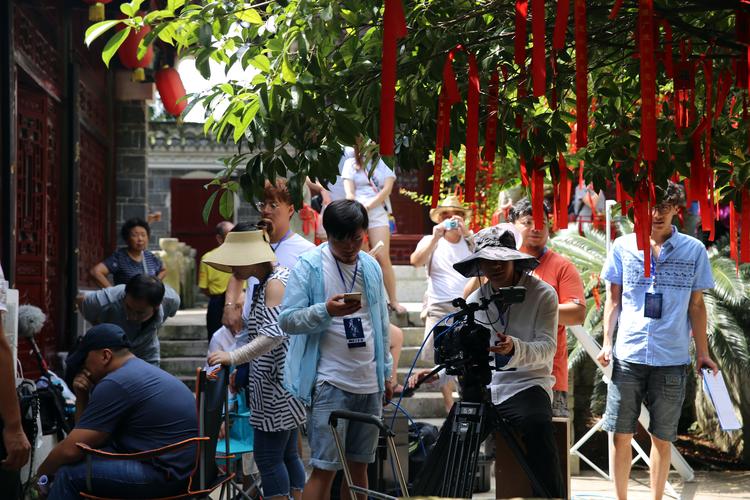 根据9277手机在线影院生成的SEO标题（含3个长尾关键词）：  
**9277手机在线影院_2025最新高清免费观影平台_无广告追剧神器推荐**