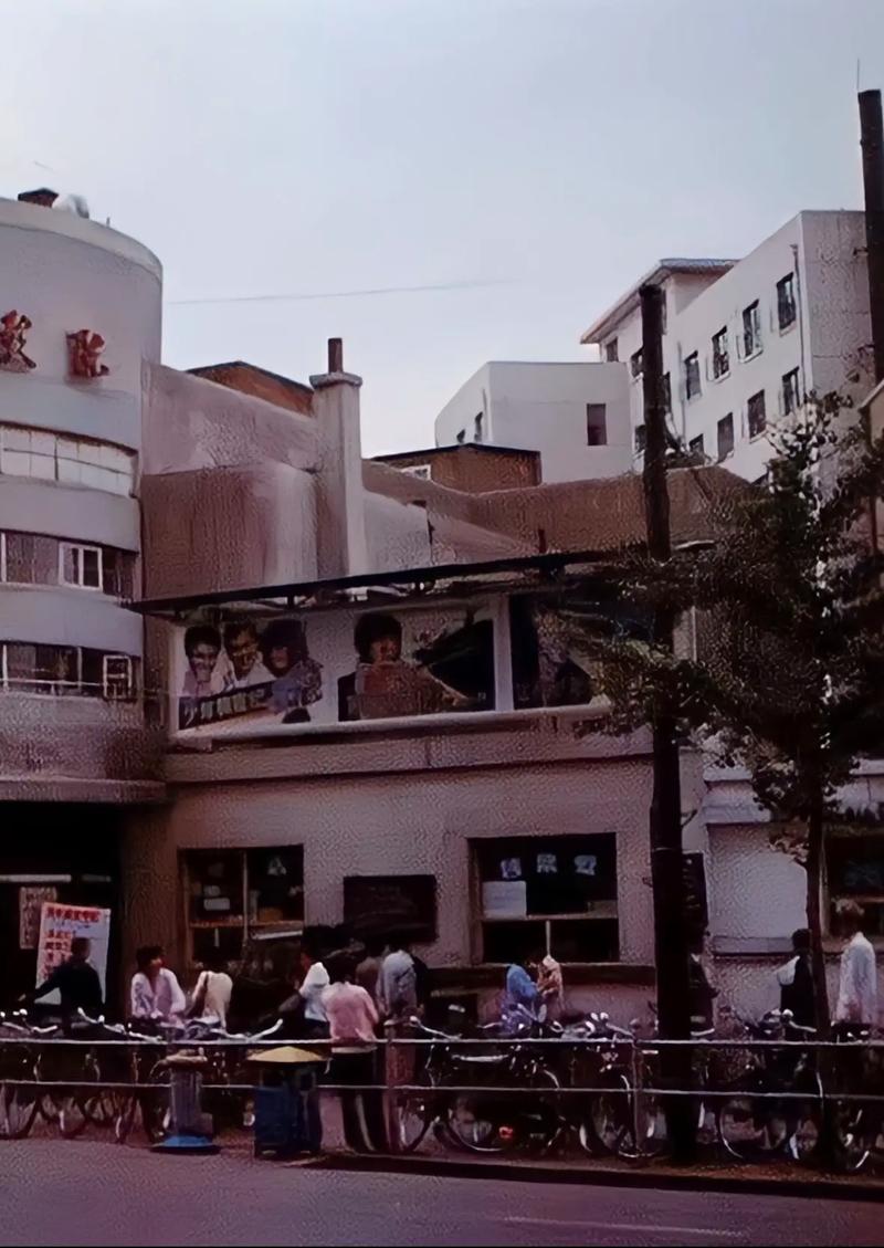 果冻传媒新剧《国产浮生影院》完整版在线观看 | 国产浮生影院剧情解析 | 浮生影院最新剧集推荐