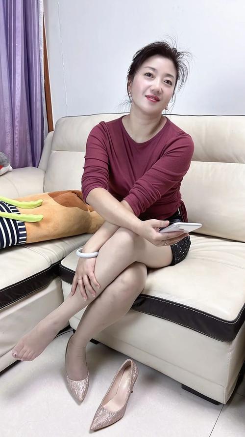 欧美女人18的相关介绍