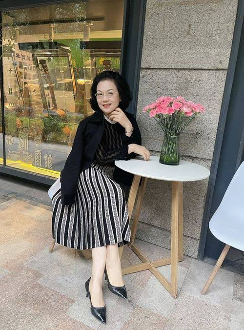 街头搭讪人妻一区二区的相关介绍